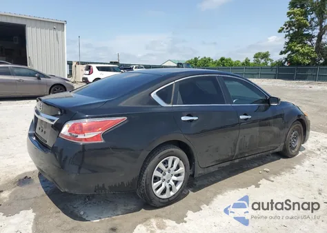 2015 Nissan Altima 2.5 из США, поврежденный, VIN 1N4AL3AP7FN331636